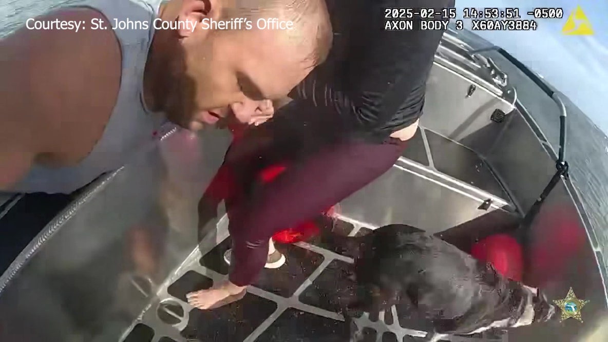 Deputies save stranded boaters on Florida waterway
